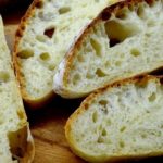 Домашний хлеб чиабатта в духовке