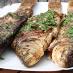 Караси на углях, рецепт рыбы в сливочно-чесночном масле с зеленью