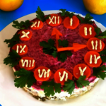 Салат «новогодние часы» на праздничный стол
